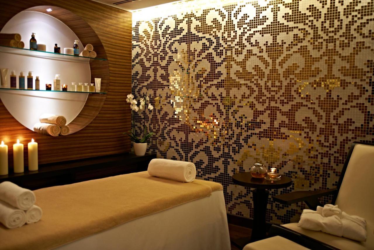 Crowne Plaza Doha - The Business Park By Ihg Hotel Eksteriør billede A spa treatment room